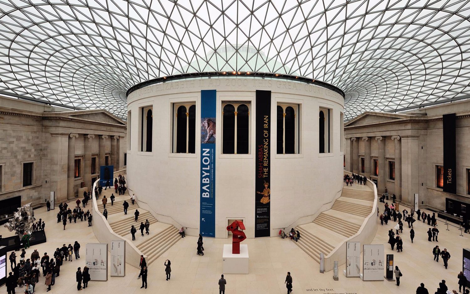 british museum tour time