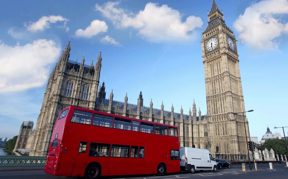 London Bus Tour - The Houses of Parliament and the Elizabeth Tower (Big Ben)