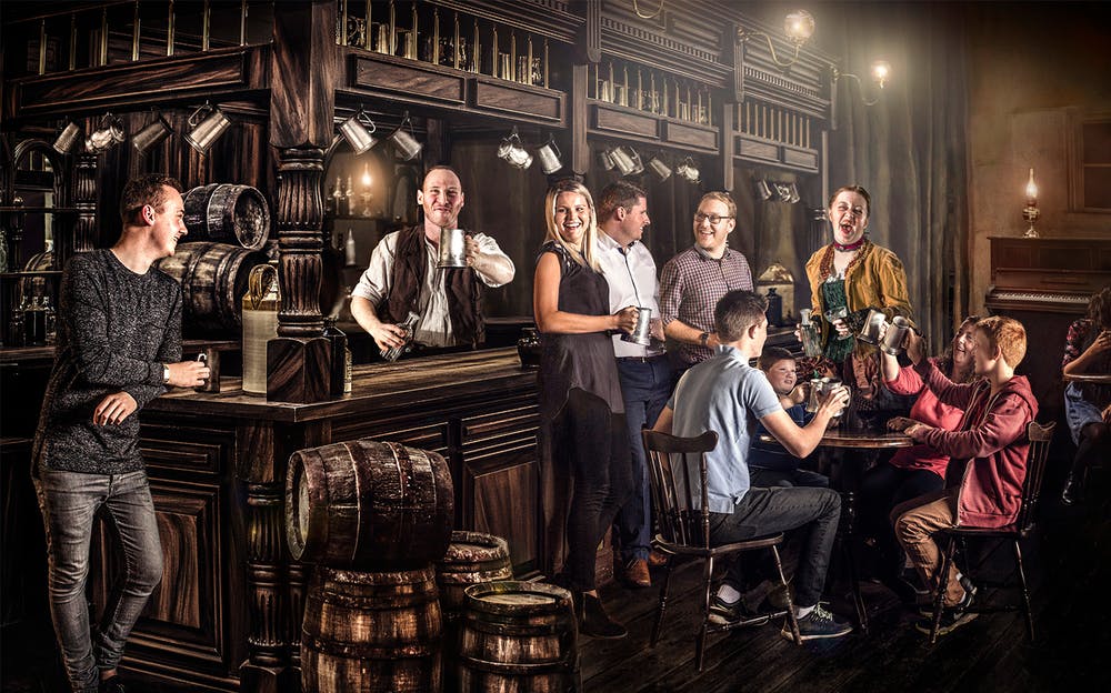 London Dungeon and Thames Cruise - Visit a Victorian Pub inside the London Dungeon