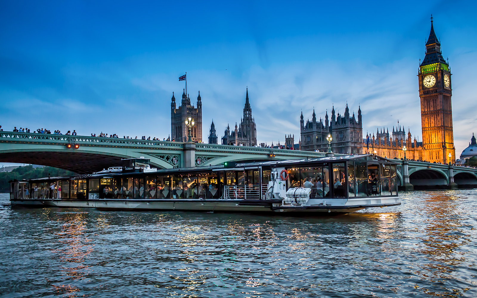 thames dining cruise