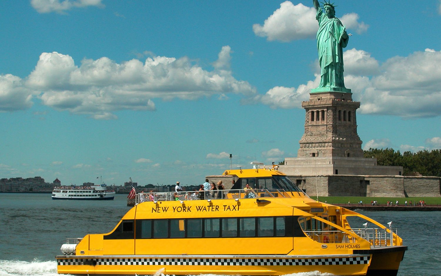 cruise ship statue of liberty