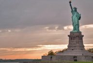 Guided Tour : Statue of Liberty, 9/11 Memorial & Wall Street